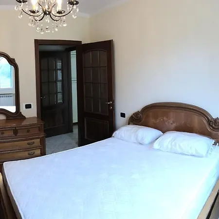 Casa Del Conte Ferienhaus Isolabona